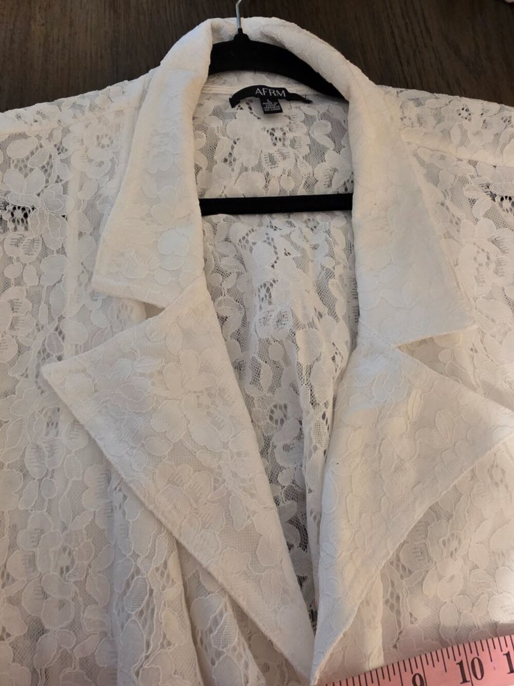 AFRM Earhart Lace Trench Coat Bright White Large NWOT Belted Long Duster - Picture 6 of 10